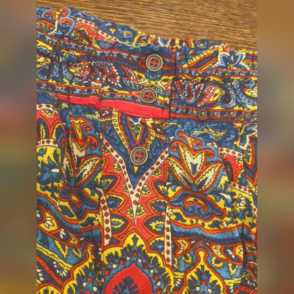 Angie beautifully coloured a-line midi skirt, size medium - Picture 2 of 7